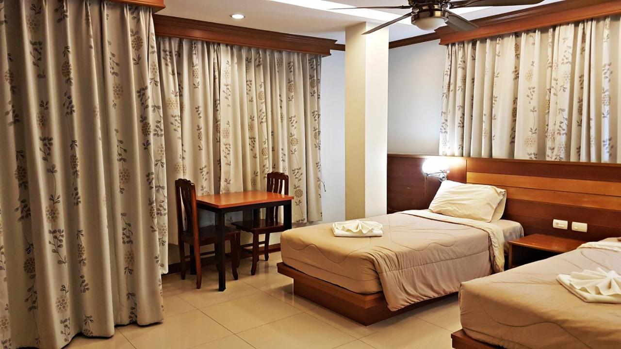 Green Harbor Hotel & Service Apartment Patong Bagian luar foto