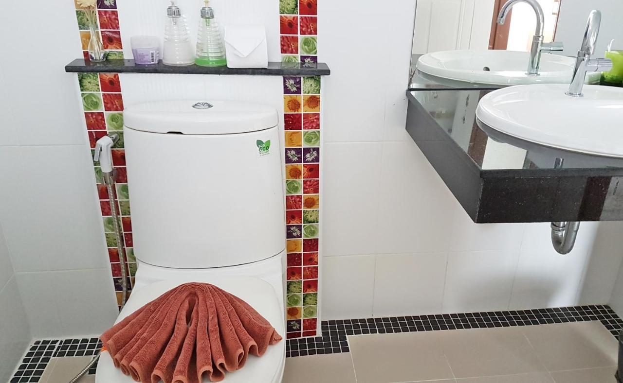 Green Harbor Hotel & Service Apartment Patong Bagian luar foto