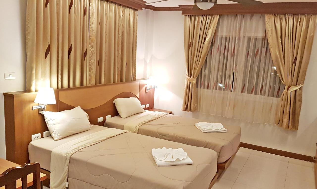 Green Harbor Hotel & Service Apartment Patong Bagian luar foto