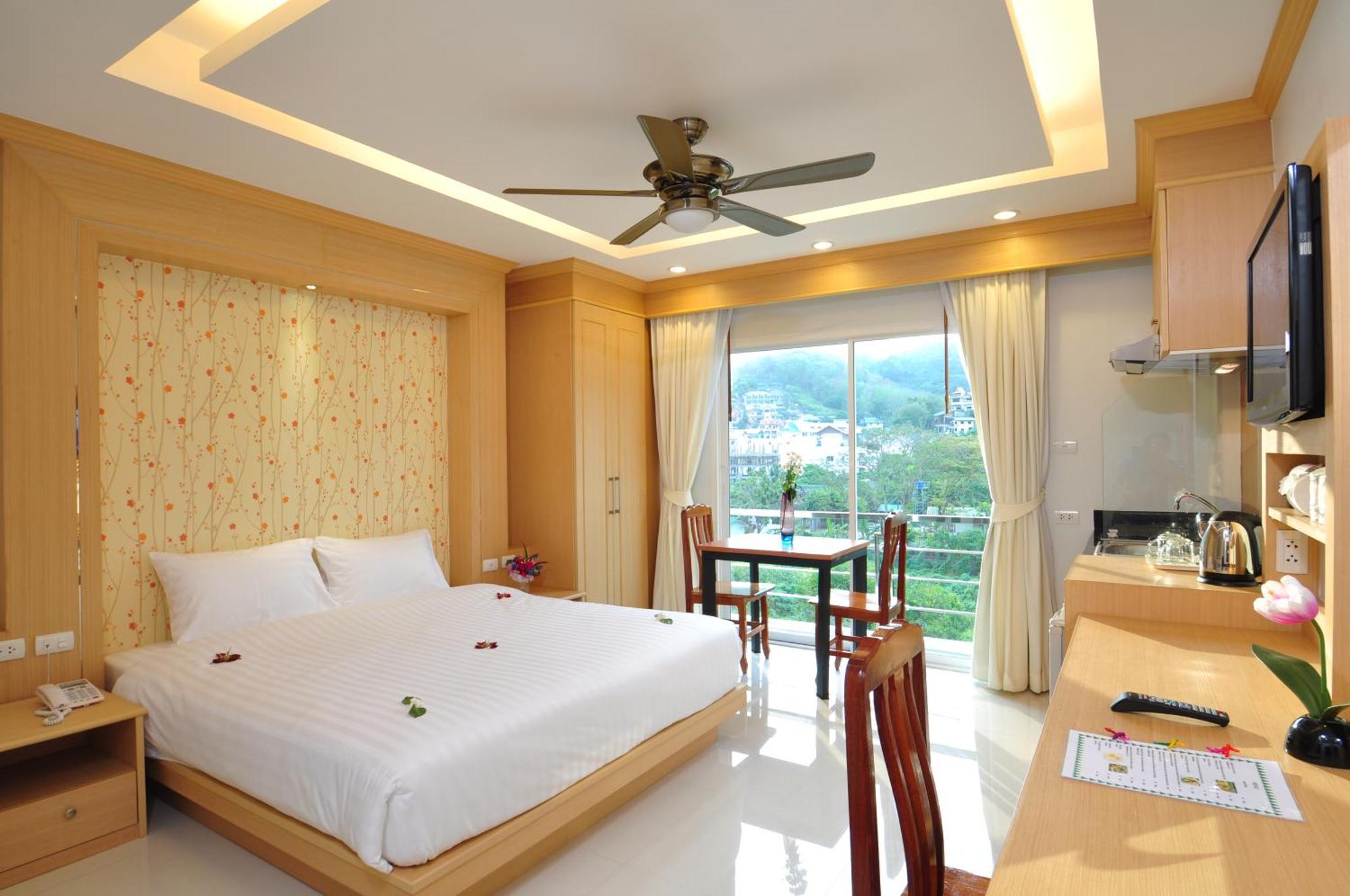 Green Harbor Hotel & Service Apartment Patong Ruang foto